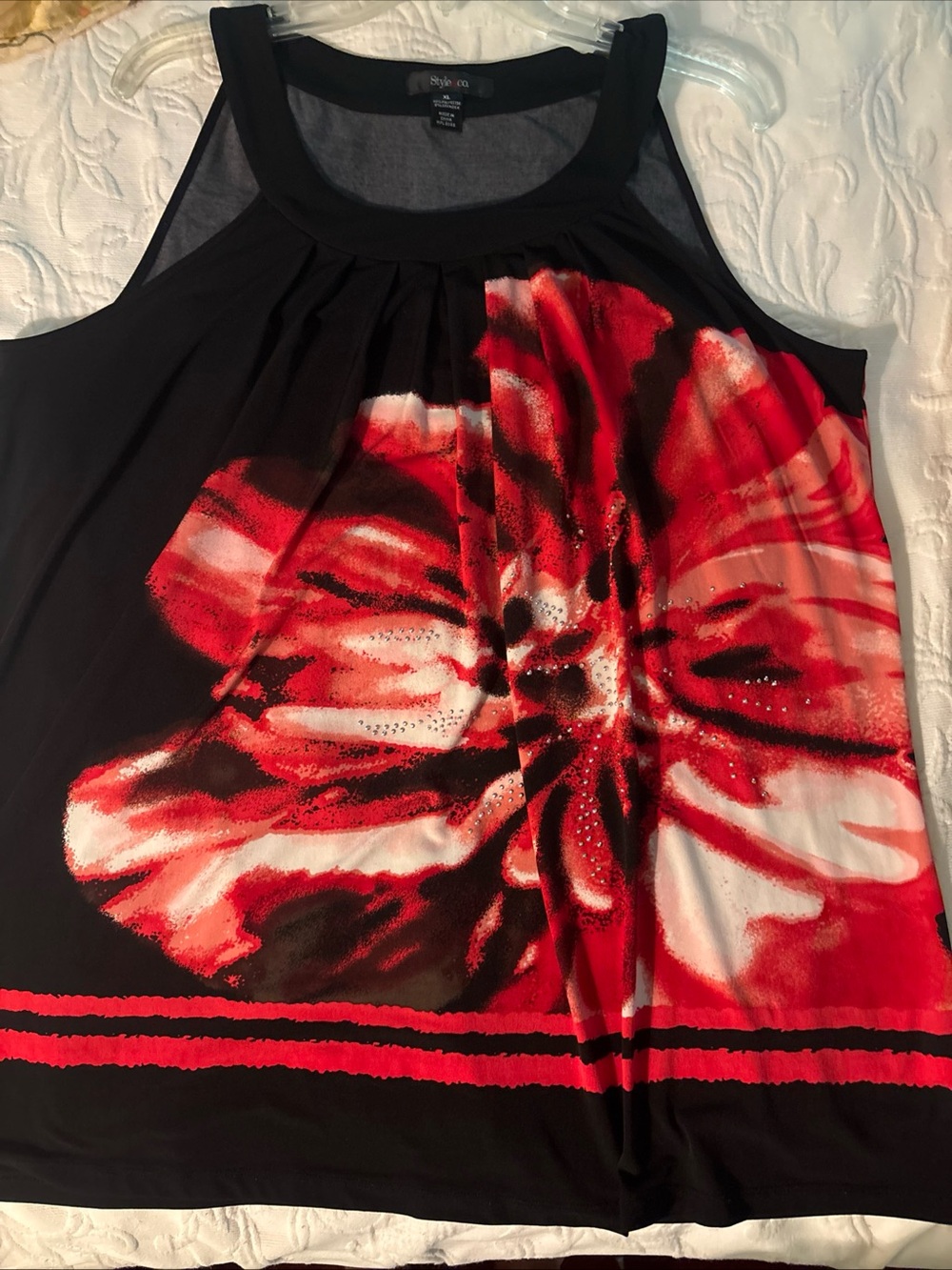 Style & Co Rhinestone Black Red Floral Top Misses Size XL Rhinestones